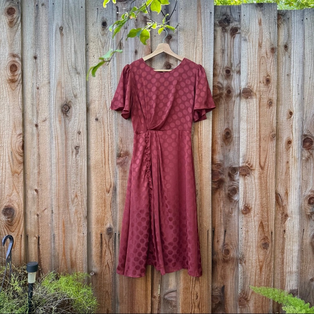 The ASTR the Label Ebony Rust Red Polka Dot Midi Dress 🌿 - Picture 6 of 12